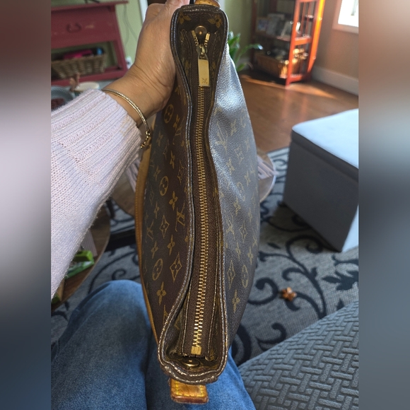 Authentic Louis Vuitton Monogram Looping Shoulder Bag - Picture 9 of 13